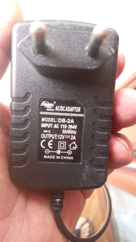 Adaptor 2a 12v - ac/dc,