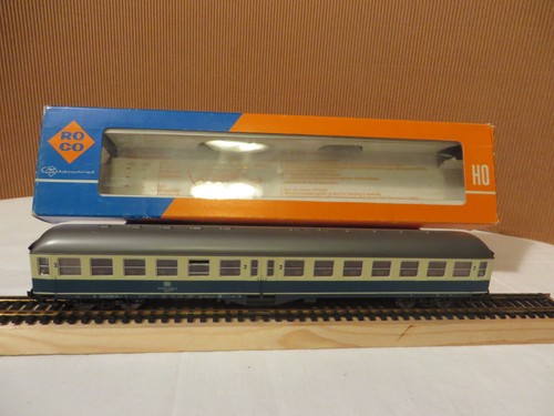 Roco carrozza 2a classe - h0,